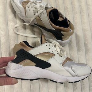 Women’s Nike Haurache